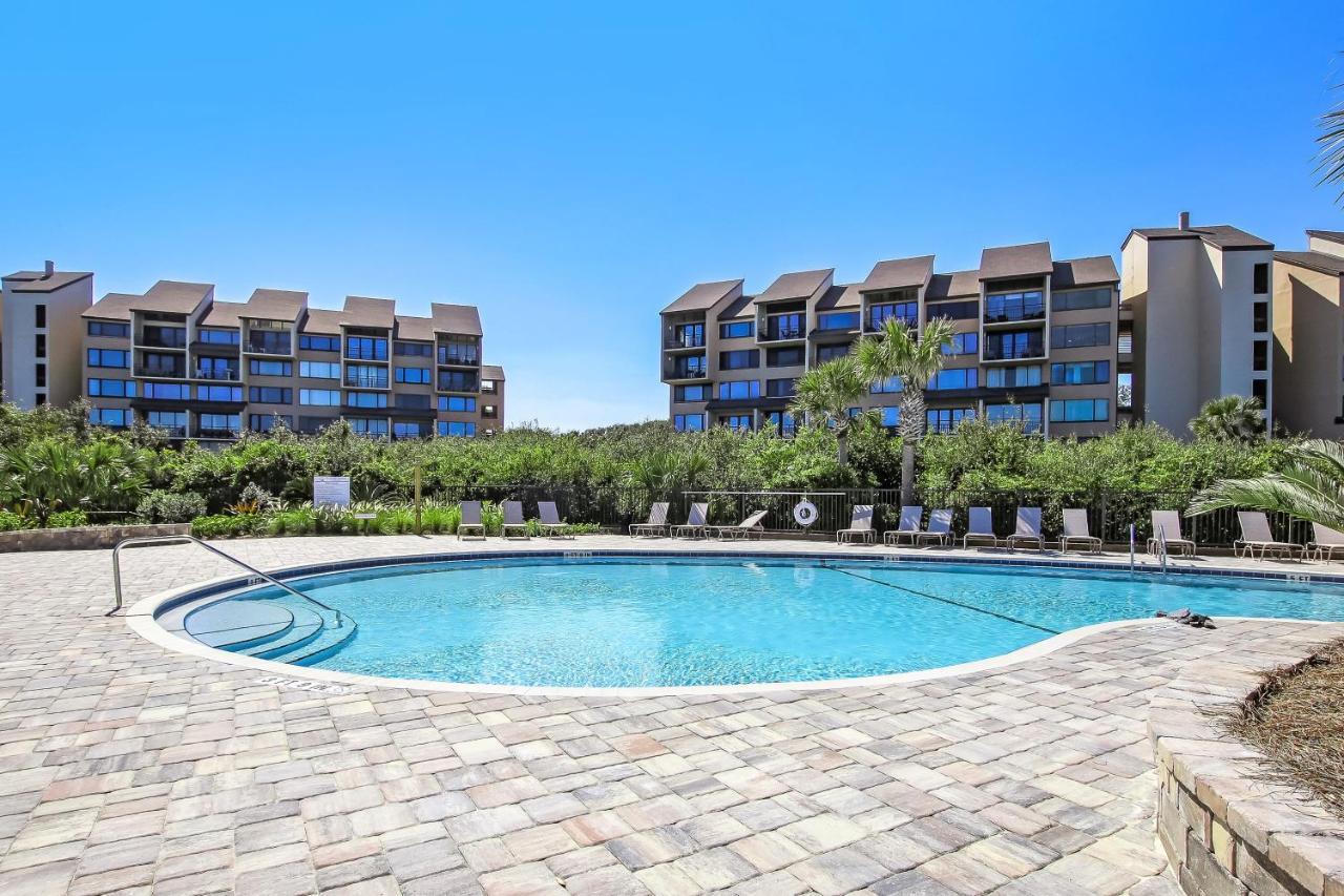 1138 Walker * Amelia City
