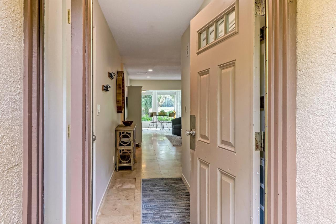 3325 Fairway Oaks