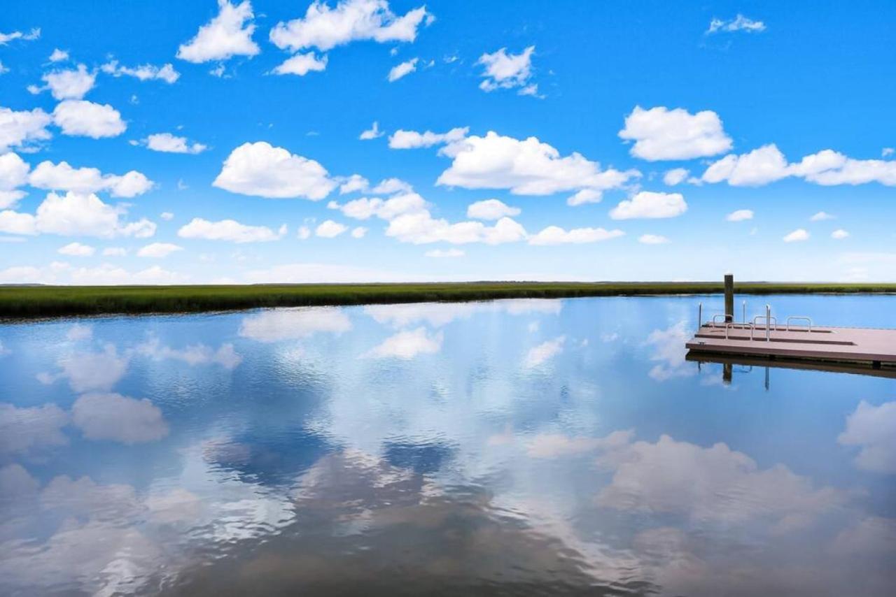 Oceanfront Elegance At Aip Amelia City