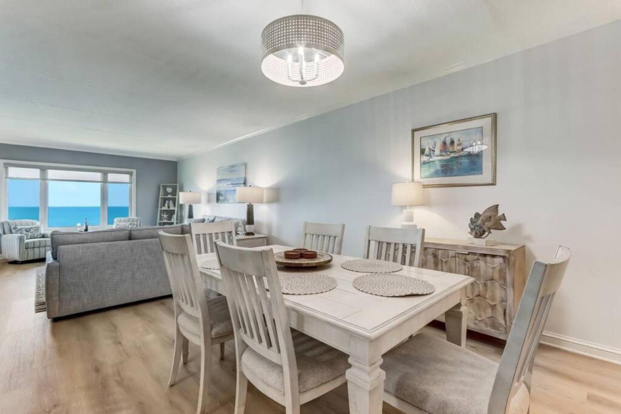 Holiday home Oceanfront Elegance At Aip