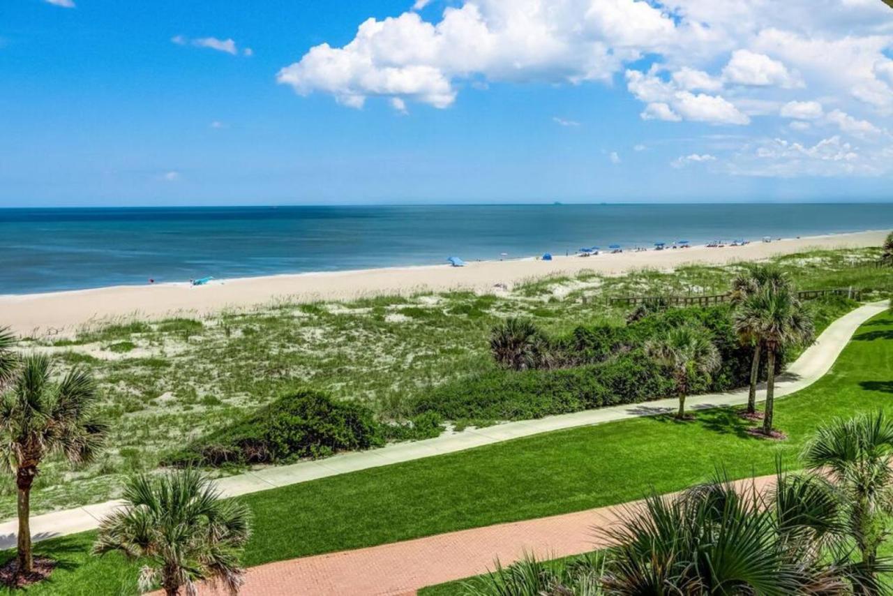 Oceanfront Elegance At Aip