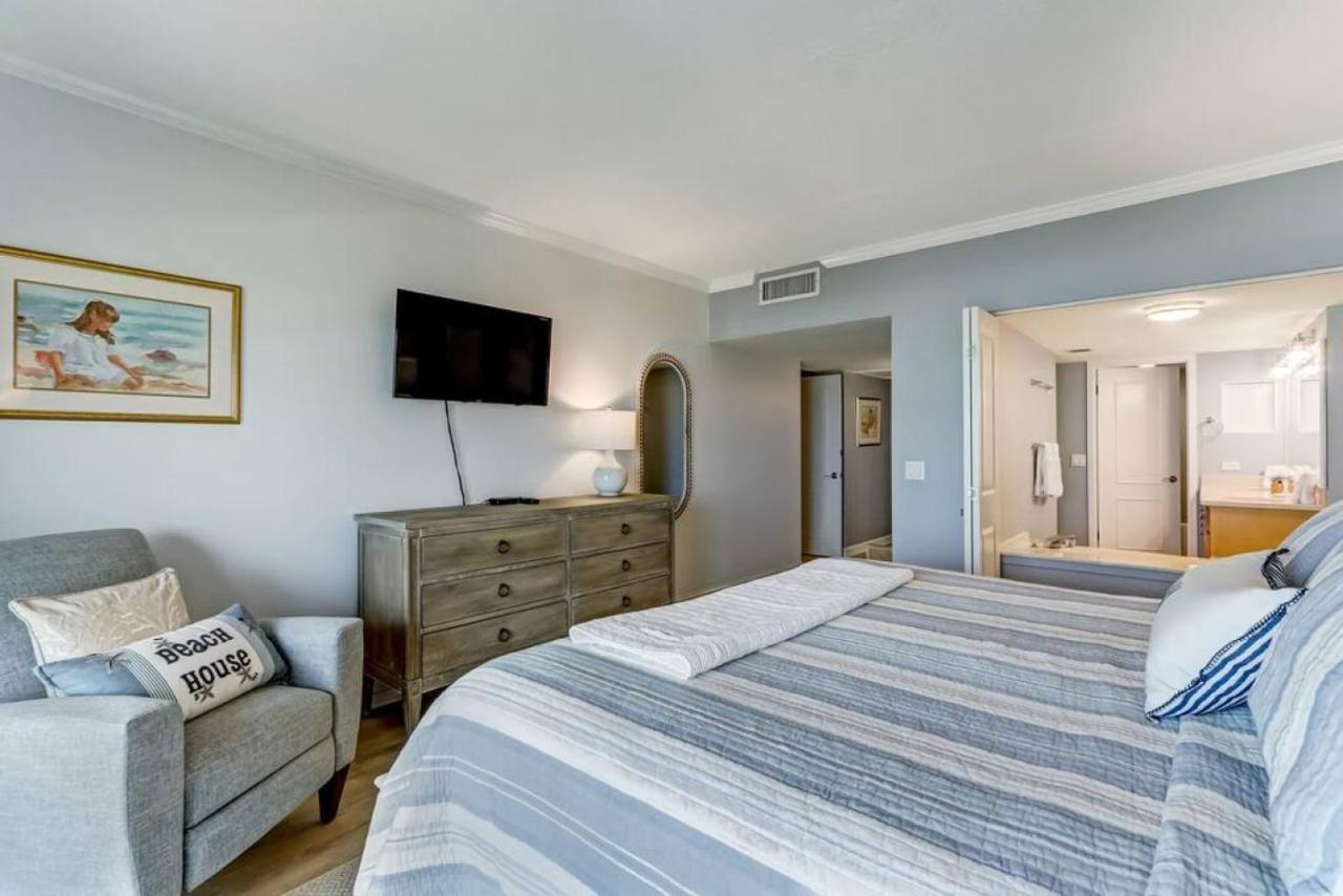 Oceanfront Elegance At Aip *