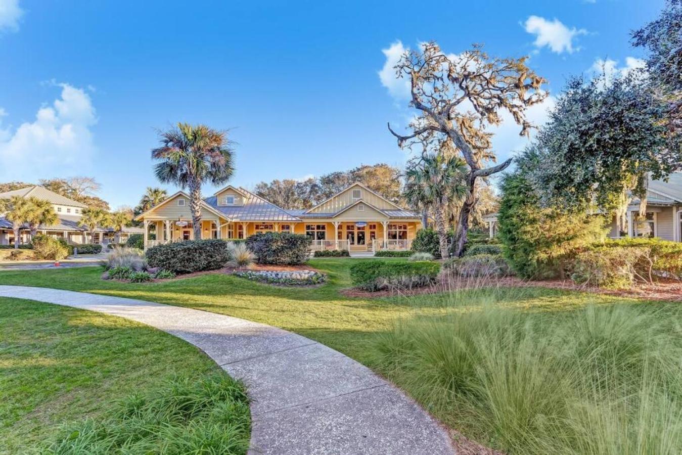 Holiday home Oceanfront Elegance At Aip Amelia City