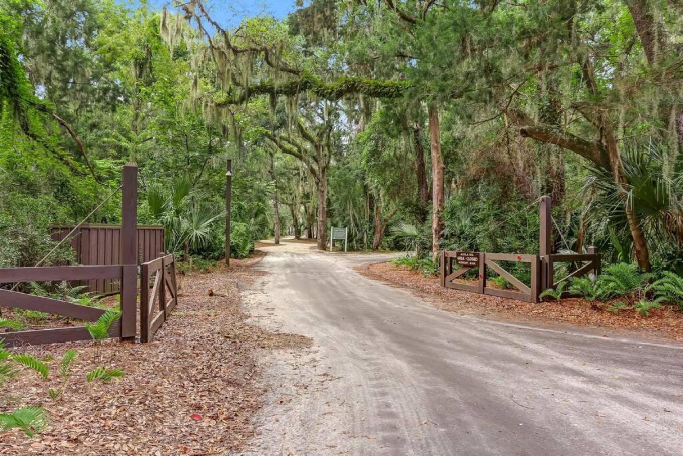 Oceanfront Elegance At Aip Holiday home Amelia City