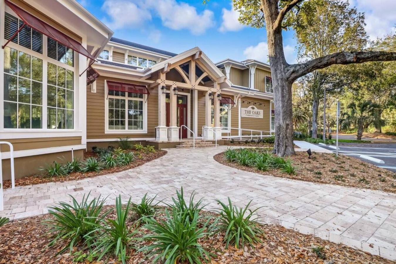 Holiday home Oceanfront Elegance At Aip Amelia City