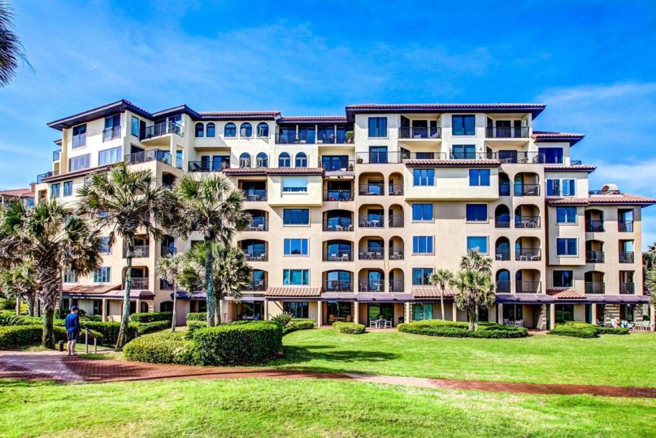 Oceanfront Elegance At Aip Holiday home