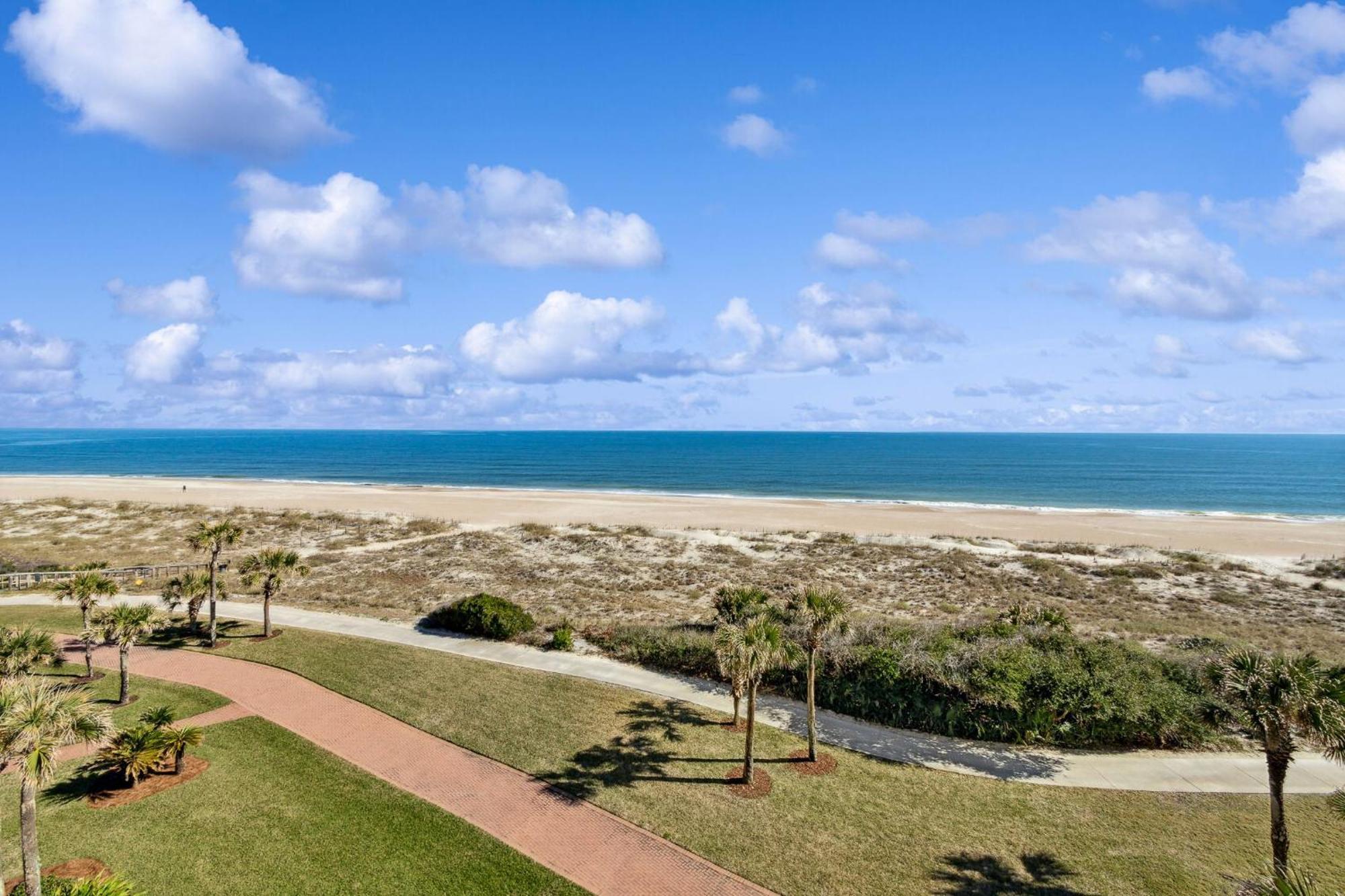 Upscale Oceanfront At Aip Amelia City