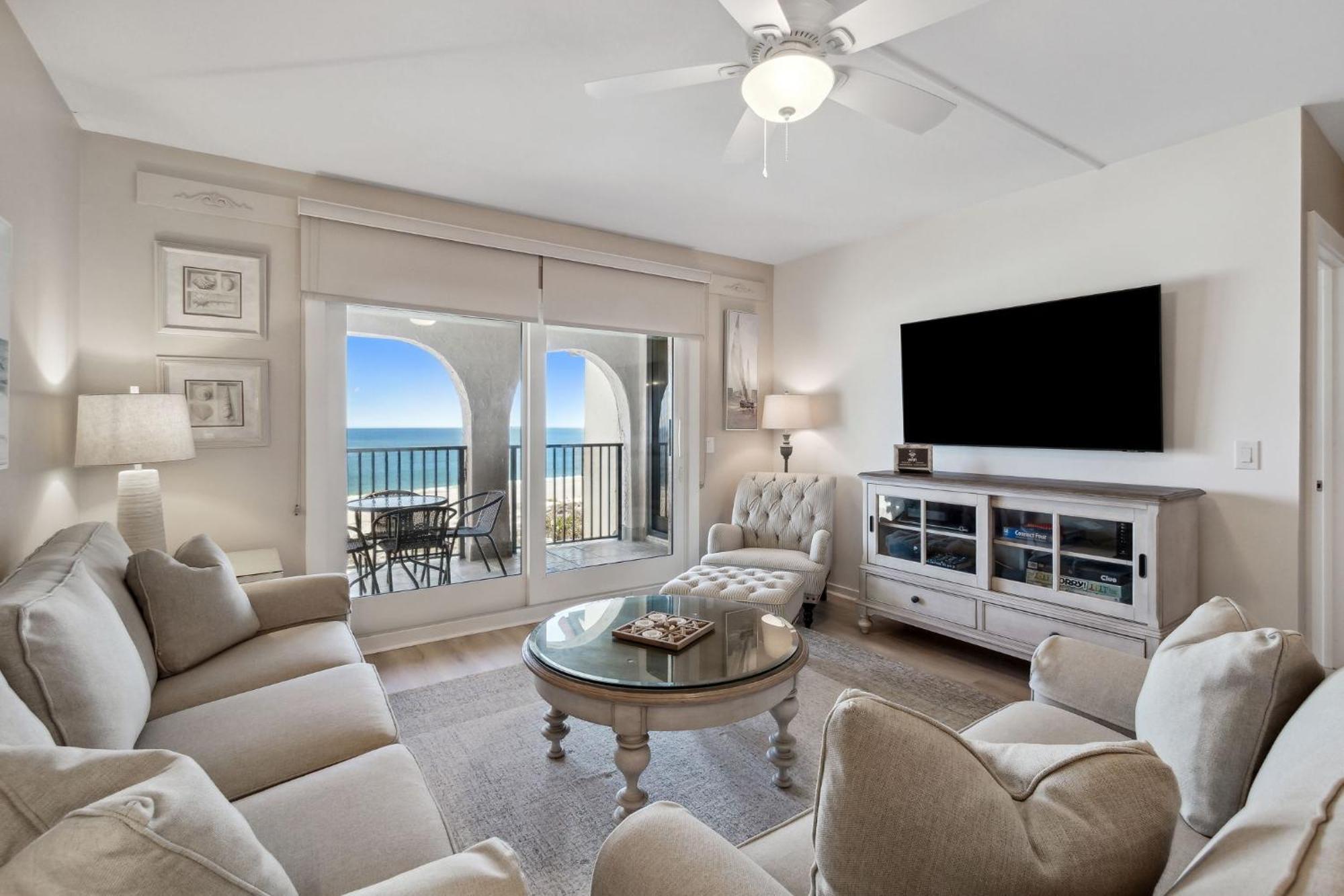 Apartment Upscale Oceanfront At Aip