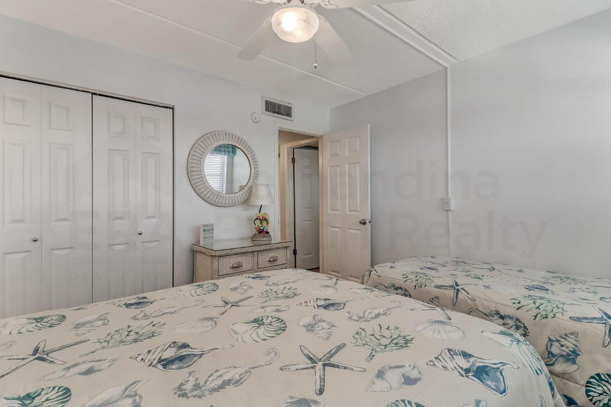 Apartment Oceanfront W Access