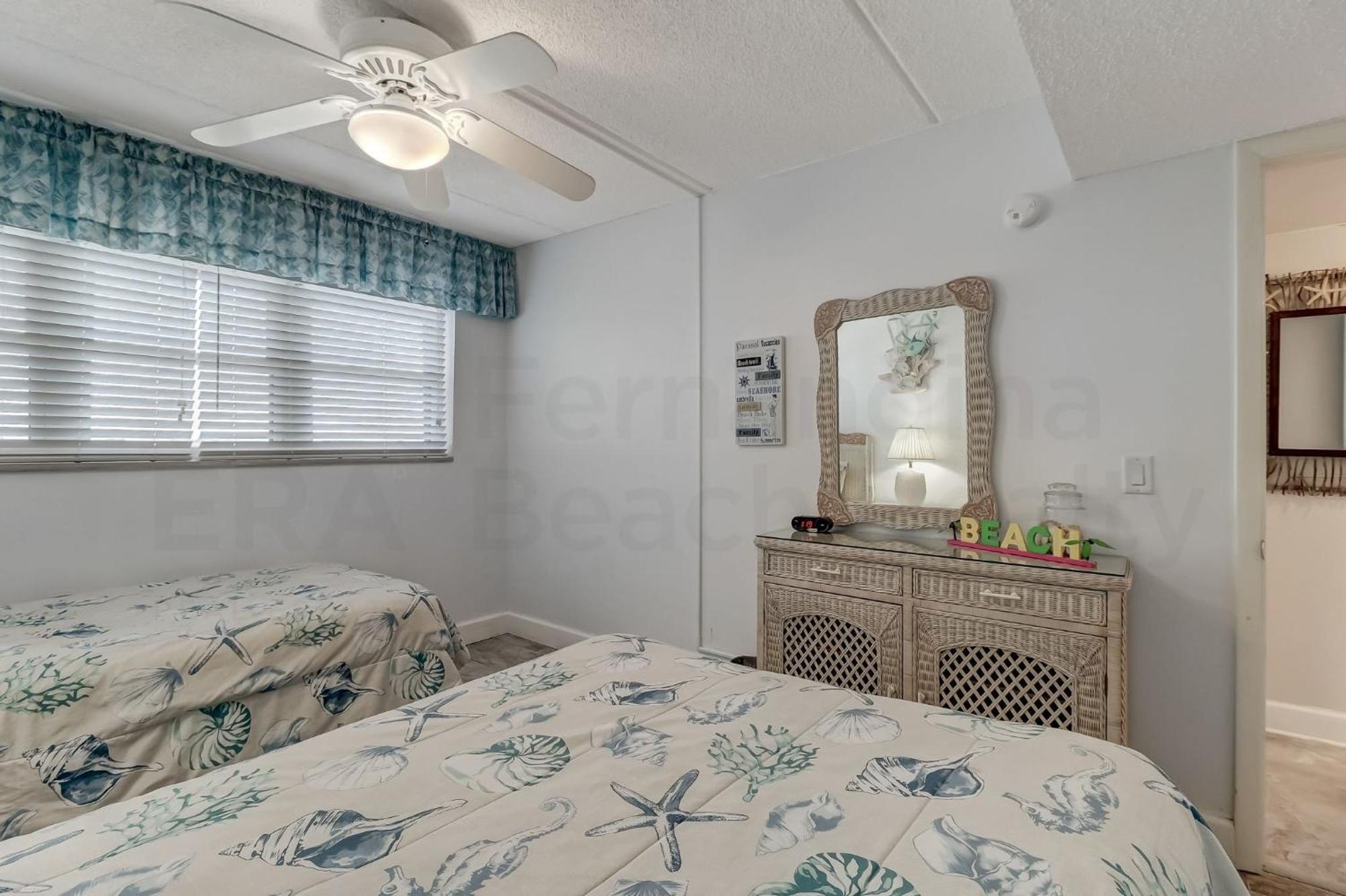 Apartment Oceanfront W Access